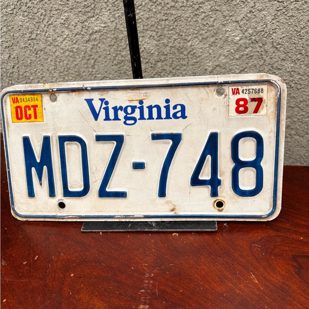 Virginia MDZ-748 Vintage License Plate - White & Blue
